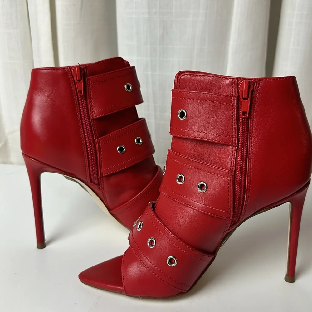 Steve Madden Maxence Leather Buckle Detail Booties - Picture 5 of 11